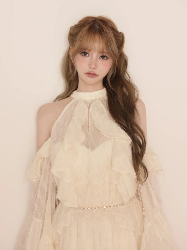 アイボリー モデル：咲希　身長：164cm　着用サイズ：Sサイズ
