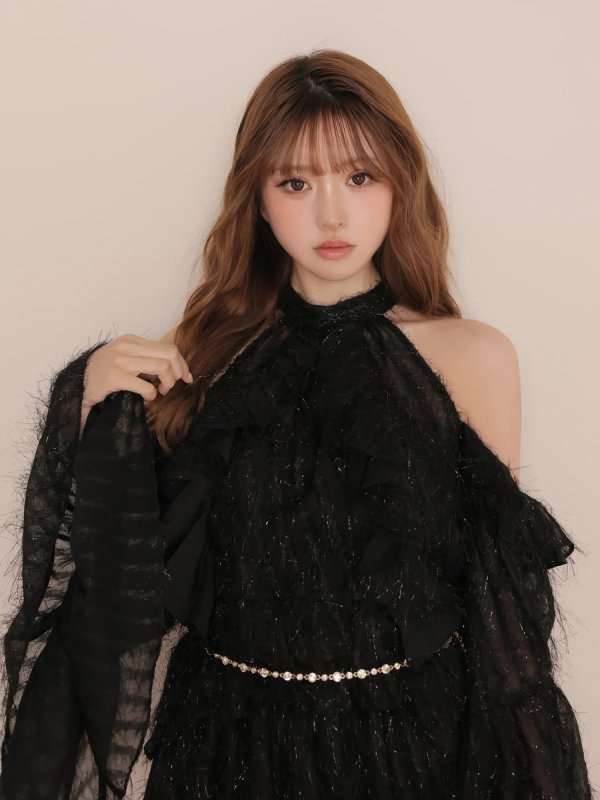ブラック モデル：いおり　身長：161cm　着用サイズ：Sサイズブラック モデル：いおり　身長：161cm　着用サイズ：Sサイズ