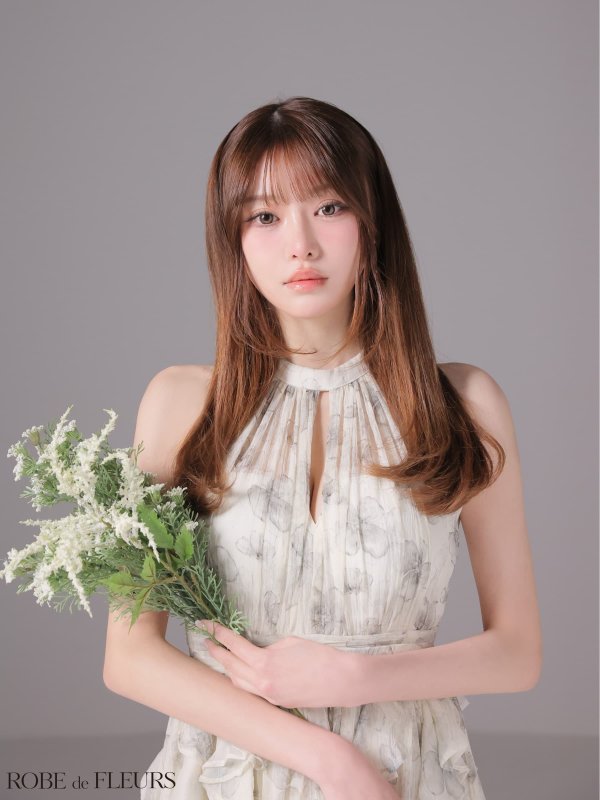 アイボリーxブラック　モデル：いおり　身長：164cm　着用サイズ：Sサイズ