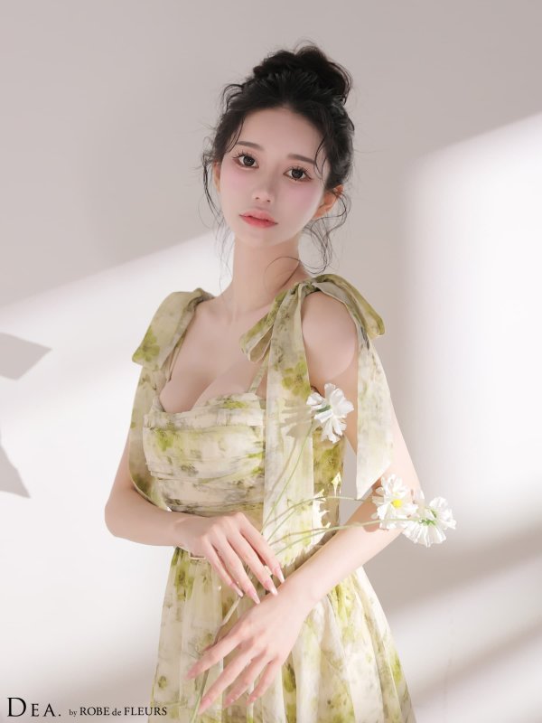 グリーン　モデル：ゆりお　身長：165cm　着用サイズ：Sサイズ