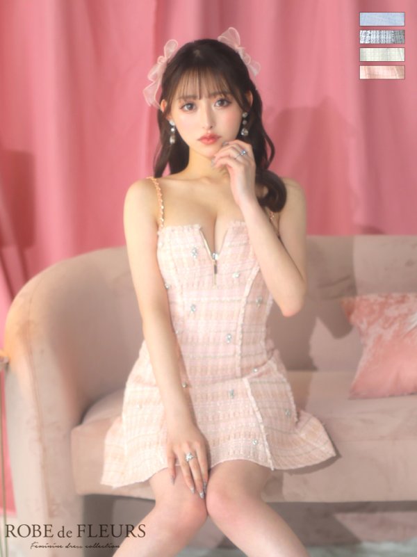 ピンク モデル：カルア　身長：156cm　着用サイズ：Sサイズ