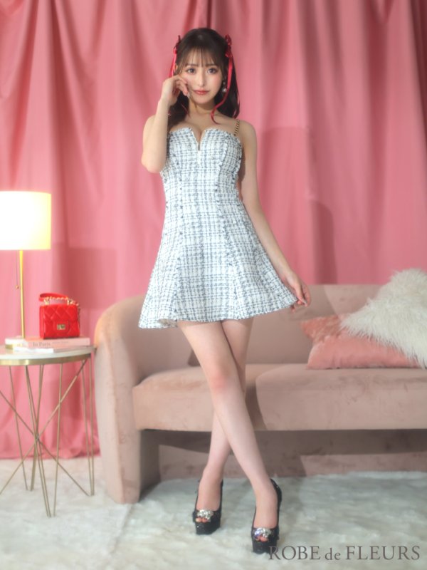 ホワイトxブラック モデル:カルア 身長:156cm 着用サイズ:Sサイズ