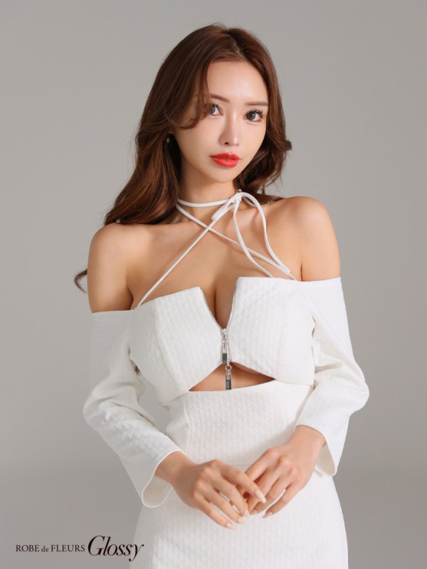画像5: XSサイズあり【Glossy/グロッシー】オフショル/ ホルター/ バストスリット/ セットアップ/ ミニドレス/ キャバドレス[OF08]
