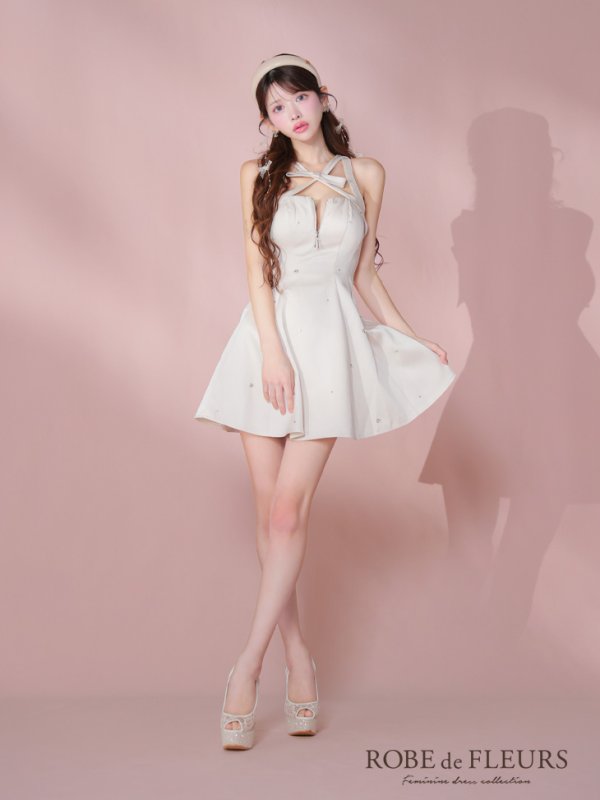 アイボリー モデル:まりん 身長:164cm 着用サイズ:Sサイズ