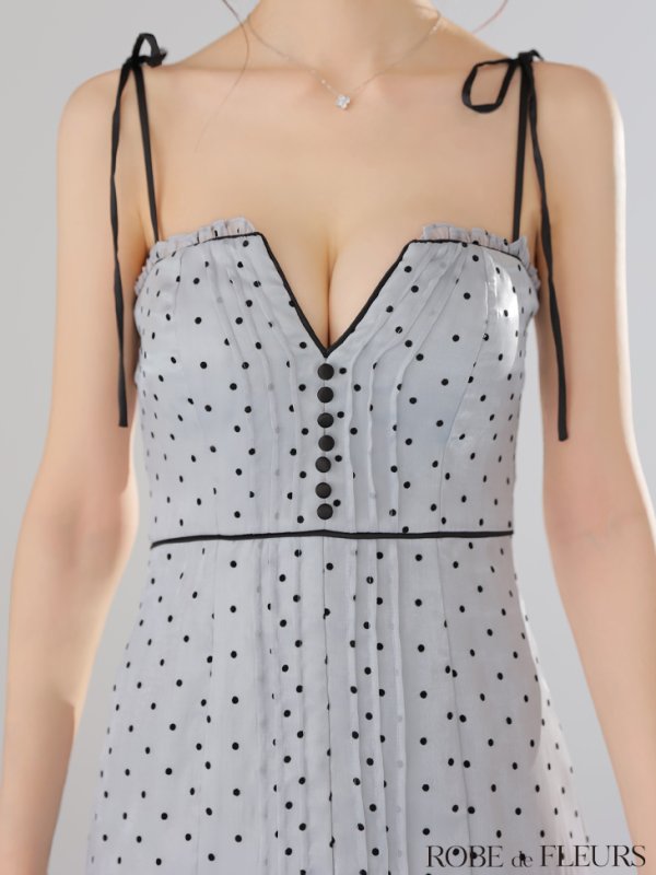 グレー モデル：らいか　身長：163cm　着用サイズ：Sサイズ