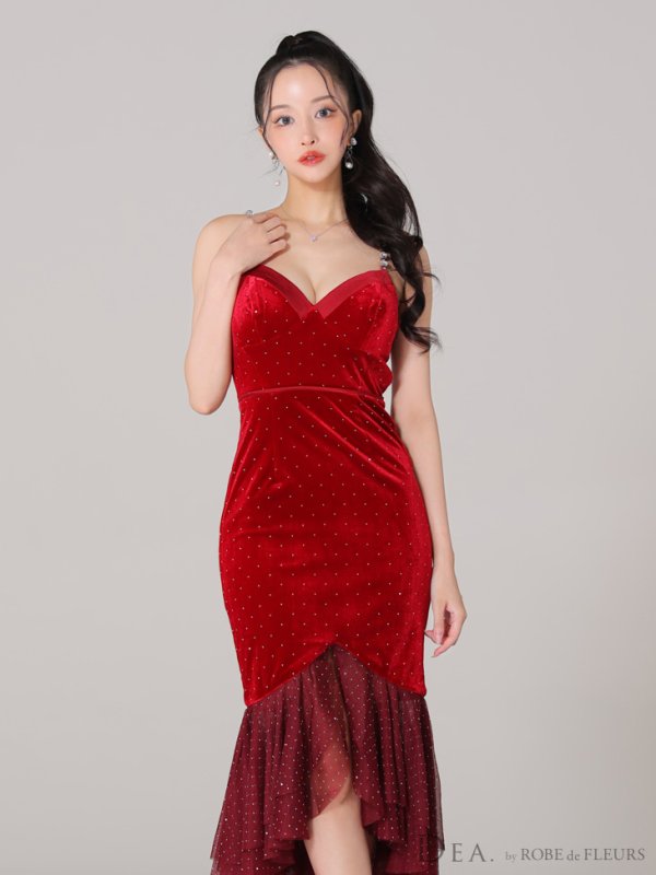 レッド モデル:まおちゃる 身長:158cm 着用サイズ:Sサイズ