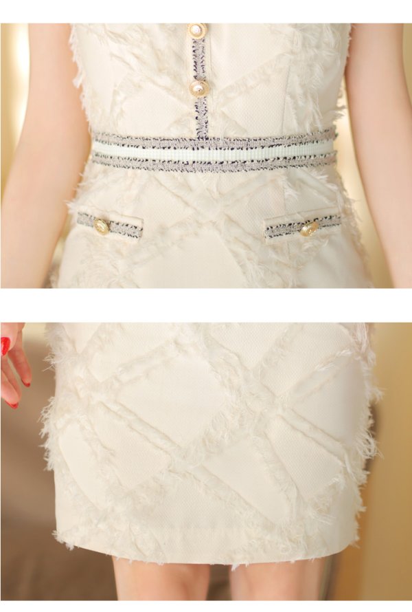 画像14: XSサイズあり【DEA./ディア】ゴールドボタン/ フェミニン/ フリンジ/ タイト/ ミディアムドレス/ キャバドレス[OF08]