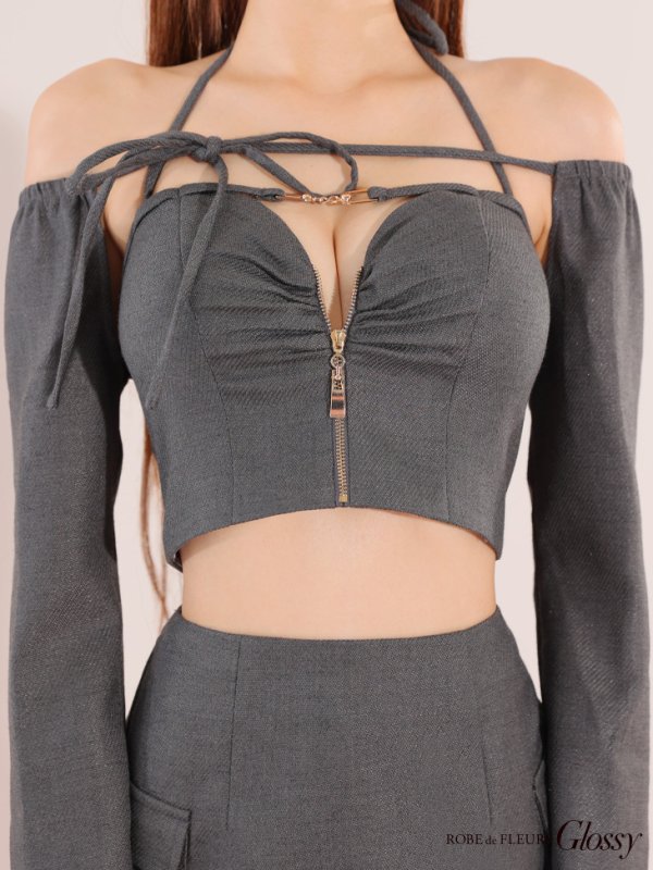 グレー モデル：みみ　身長：162cm　着用サイズ：Sサイズ