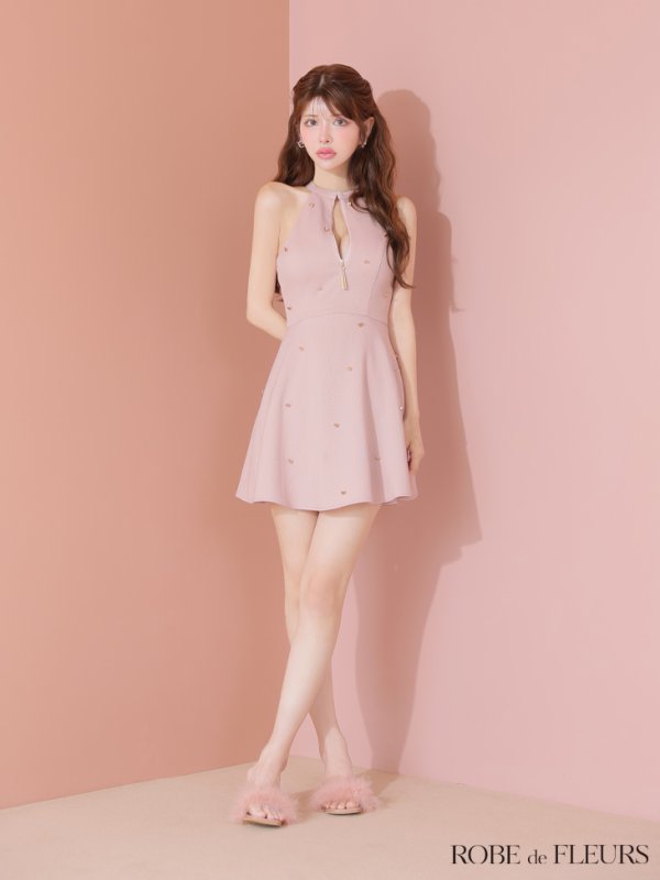 ピンク モデル:まりん 身長:164cm 着用サイズ:Sサイズ