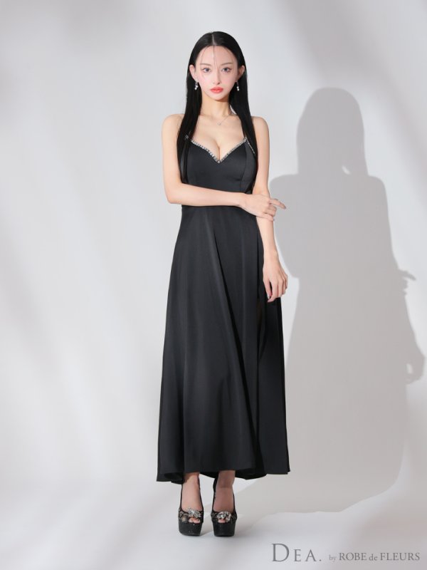 ブラック モデル:まおちゃる 身長:158cm 着用サイズ:Sサイズ