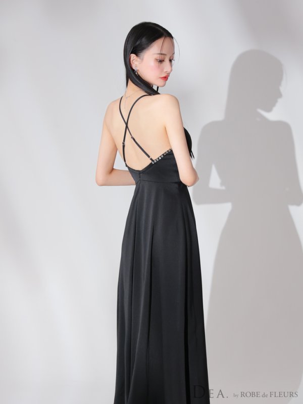 ブラック モデル:まおちゃる 身長:158cm 着用サイズ:Sサイズ