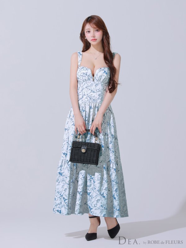 ブルー モデル:ももか 身長:156cm 着用サイズ:Sサイズ