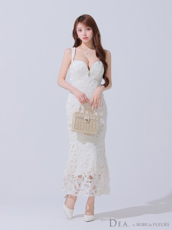 アイボリー モデル:ももか 身長:156cm 着用サイズ:Sサイズ