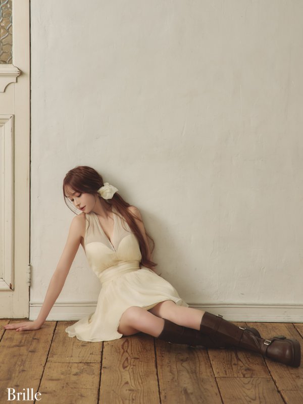 アイボリー モデル：れみ　身長：163cm　着用サイズ：Sサイズ