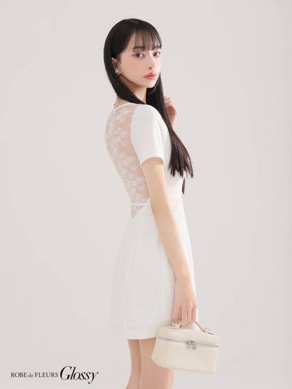 ホワイト モデル：まおちゃる　身長：160cm　着用サイズ：Sサイズ