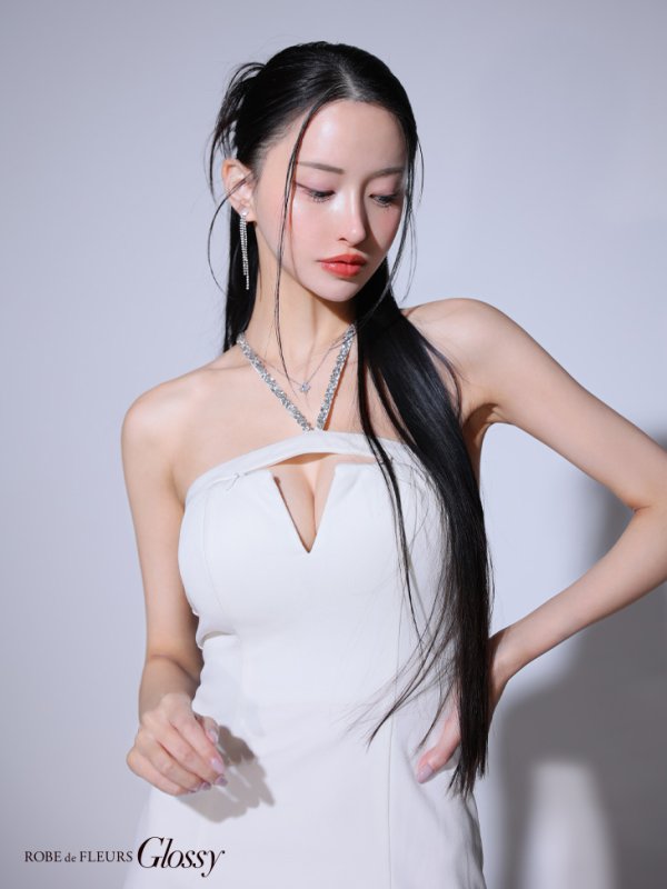 ホワイト モデル:まおちゃる 身長:158cm 着用サイズ:Sサイズ