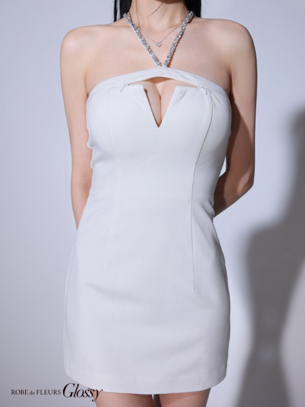 ホワイト モデル:まおちゃる 身長:158cm 着用サイズ:Sサイズ