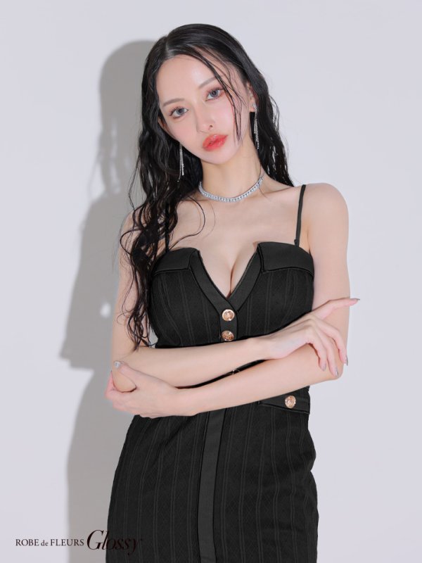 ブラック モデル:まおちゃる 身長:160cm 着用サイズ:Sサイズ