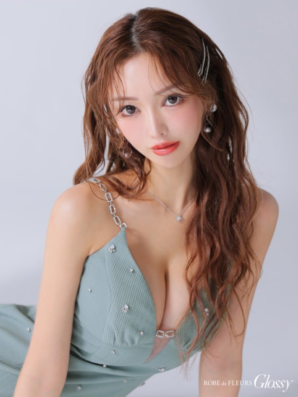 ブルー モデル:みゆ 身長:166cm 着用サイズ:Sサイズ