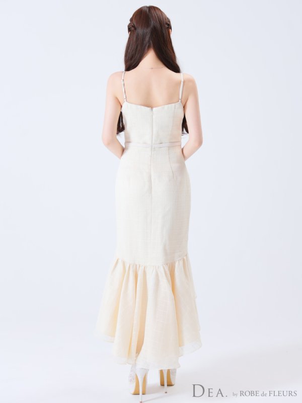 アイボリー モデル:ももか 身長:156cm 着用サイズ:Sサイズ