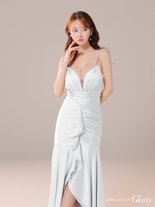 ホワイト モデル：ゆめ　身長：160cm　着用サイズ：Sサイズ