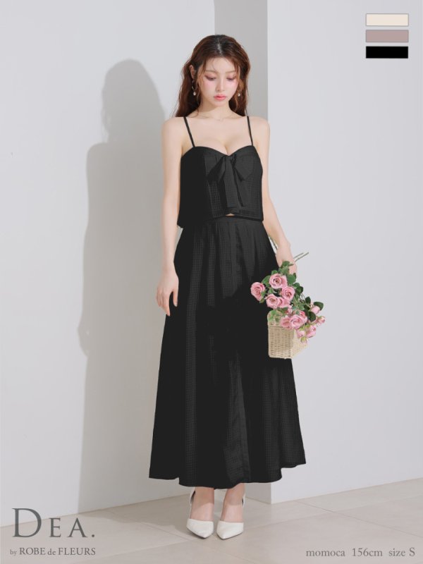 ブラック モデル：ももか　身長：156cm　着用サイズ：Sサイズ