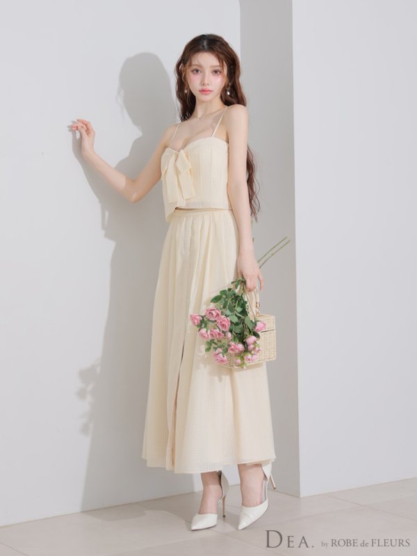 クリームイエロー モデル：ももか　身長：156cm　着用サイズ：Sサイズ