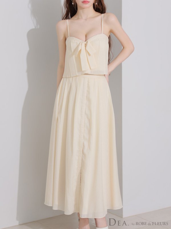 クリームイエロー モデル：ももか　身長：156cm　着用サイズ：Sサイズ