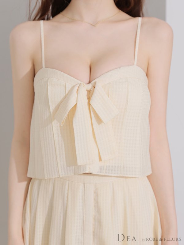 クリームイエロー モデル：ももか　身長：156cm　着用サイズ：Sサイズ