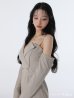 ベージュ モデル：まおちゃる　身長：160cm　着用サイズ：Sサイズ