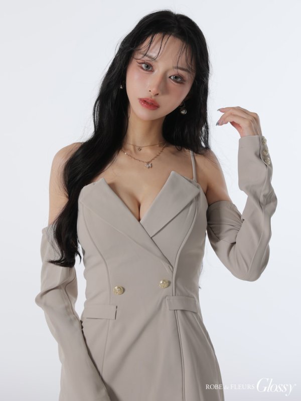 ベージュ モデル:まおちゃる 身長:160cm 着用サイズ:Sサイズ