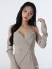 ベージュ モデル：まおちゃる　身長：160cm　着用サイズ：Sサイズ