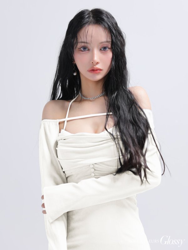 ホワイト モデル:まおちゃる 身長:160cm 着用サイズ:Sサイズ