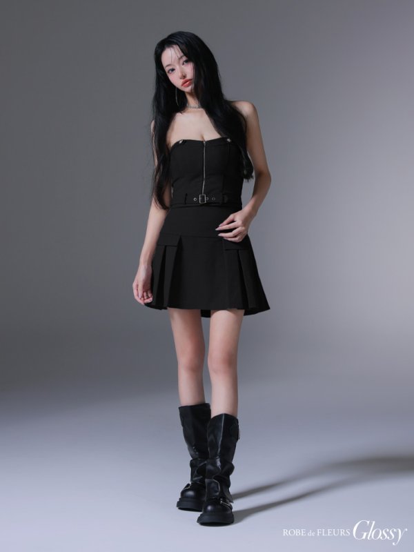 ブラック モデル：まおちゃる　身長：158cm　着用サイズ：Sサイズ