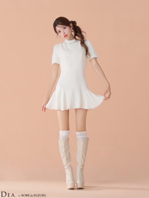 アイボリー モデル：まりん　身長：164cm　着用サイズ：Sサイズ