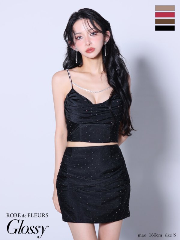 ブラック モデル：まおちゃる　身長：158cm　着用サイズ：Sサイズ