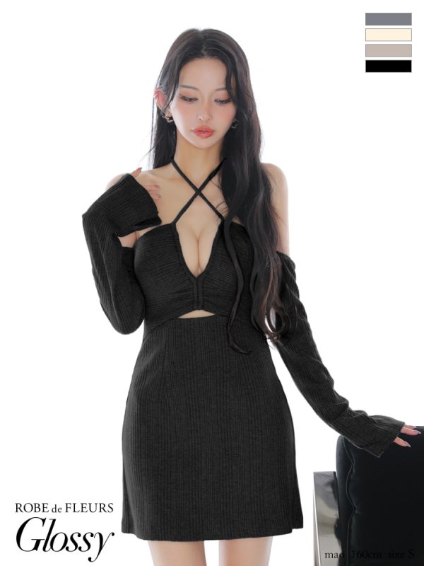 ブラック モデル：まおちゃる　身長：158cm　着用サイズ：Sサイズ