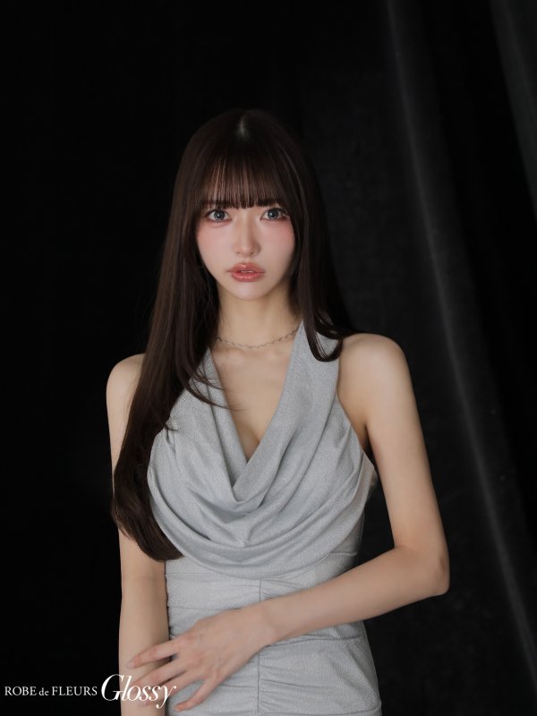 ホワイト　モデル：あすか　身長：170cm　着用サイズ：Sサイズ