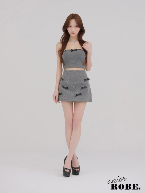 グレー モデル:れいな先生 身長:163cm 着用サイズ:Sサイズ