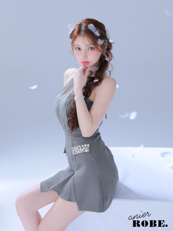 グレー モデル：ももか　身長：156cm　着用サイズ：Sサイズ