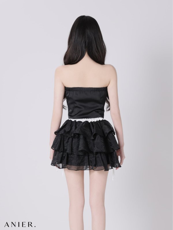ブラック モデル：ねお　身長：160cm　着用サイズ：Sサイズ