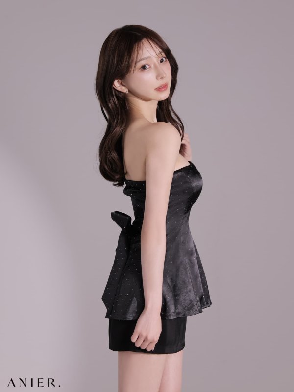 ブラック　モデル：はな　身長：159cm　着用サイズ：Sサイズ