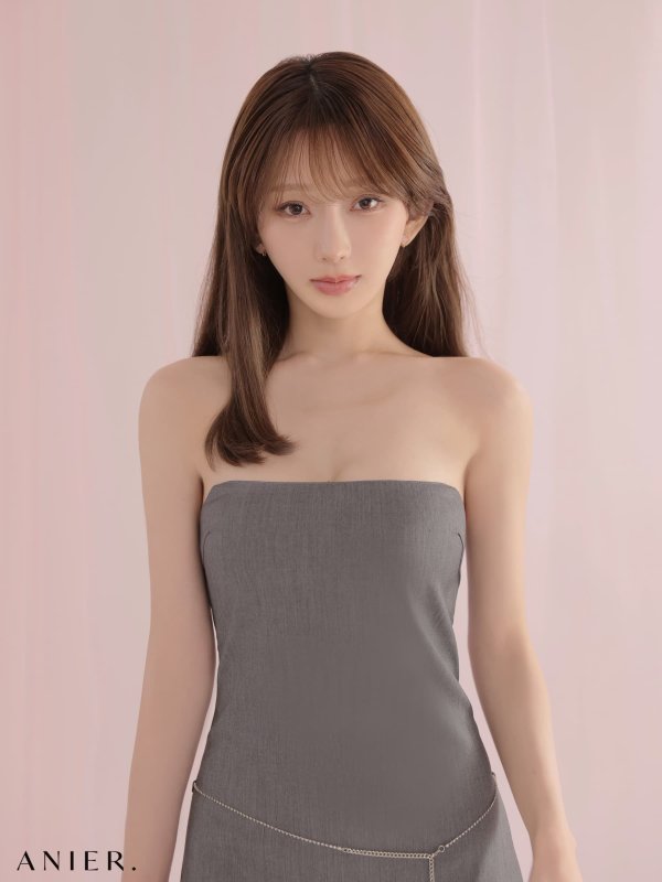 グレー モデル：はな　身長：159cm　着用サイズ：Sサイズ