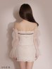 ピンクベージュ モデル：はな　身長：159cm　着用サイズ：Sサイズ