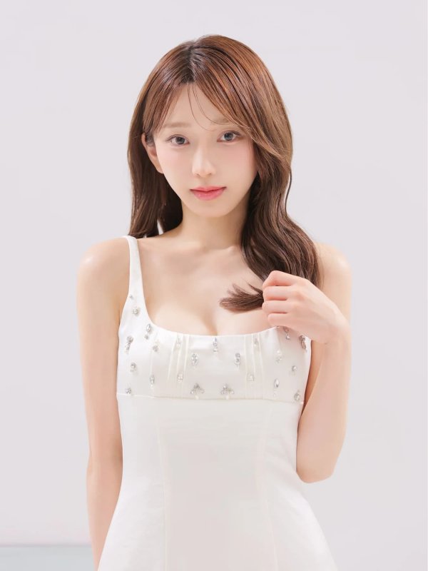 アイボリー　モデル：はな　身長：159cm　着用サイズ：Sサイズ