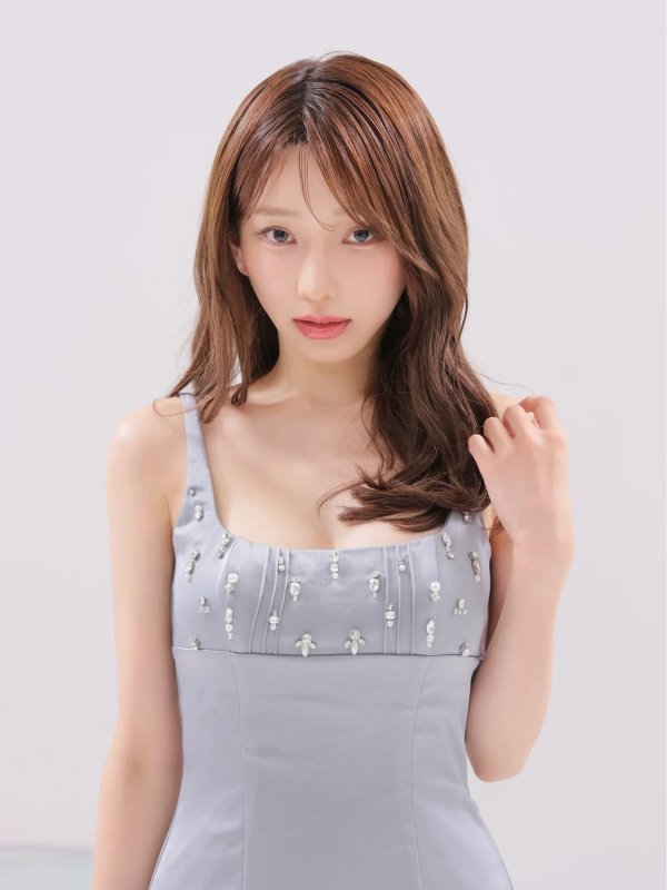 グレー　モデル：はな　身長：159cm　着用サイズ：Sサイズ