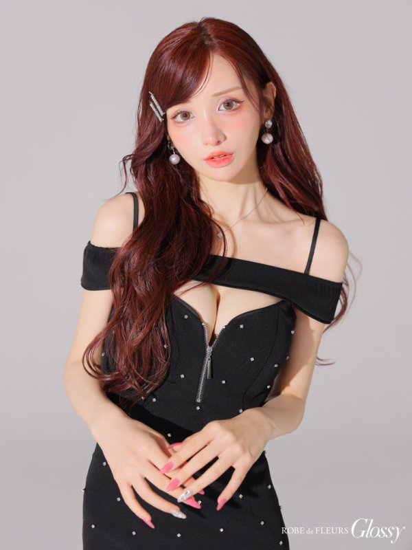 ブラック モデル:らいか 身長:163cm 着用サイズ:Sサイズ