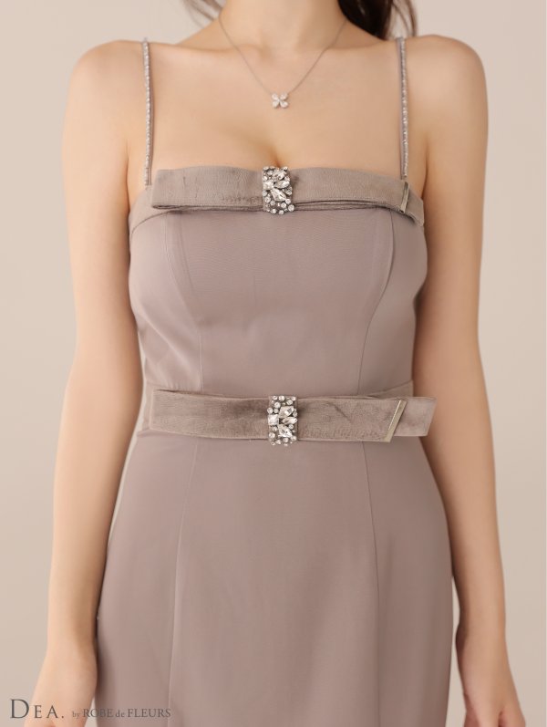 グレージュ モデル:ももか 身長:156cm 着用サイズ:Sサイズ