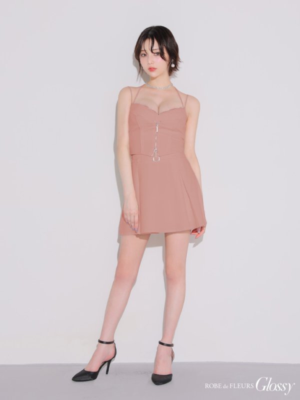 ピンク モデル:りこ 身長:156cm 着用サイズ:Sサイズ