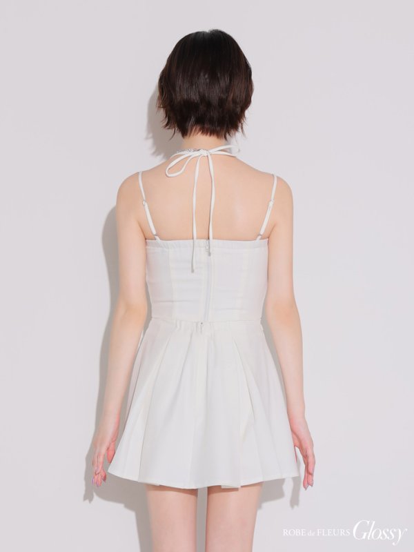 ホワイト モデル:りこ 身長:156cm 着用サイズ:Sサイズ